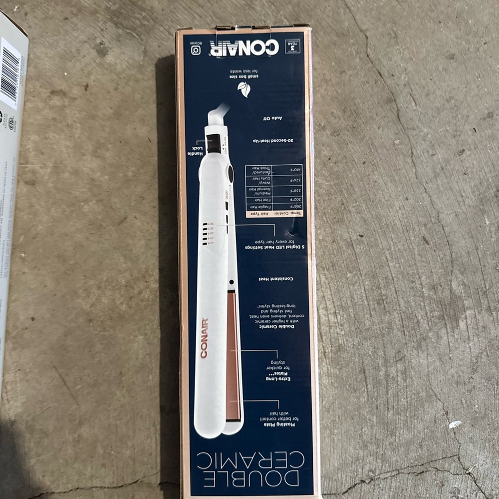 Conair White Double Ceramic Flat Iron